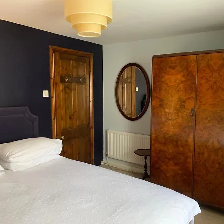 South Lakes Townhouse With Sauna * Улверстон