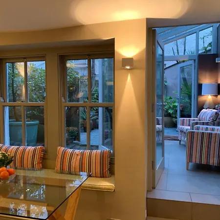 South Lakes Townhouse With Sauna *