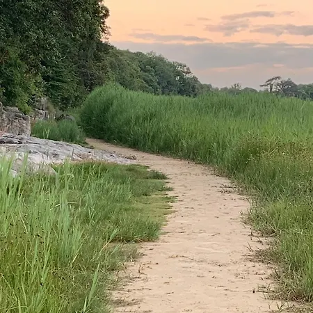 South Lakes Townhouse With Sauna Дом отдыха *