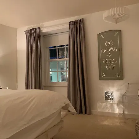 South Lakes Townhouse With Sauna Дом отдыха *