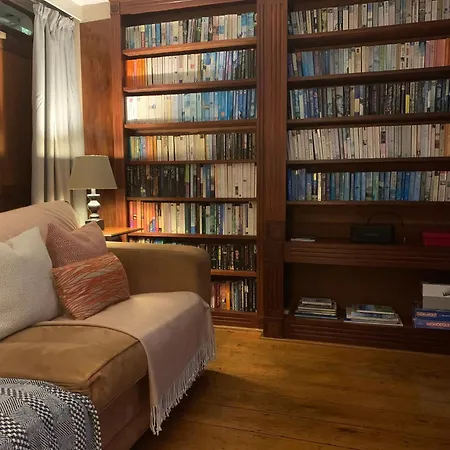 South Lakes Townhouse With Sauna Дом отдыха *